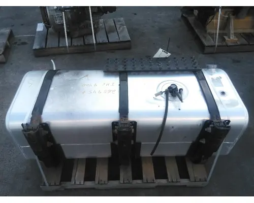 INTERNATIONAL 4400 FUEL TANK