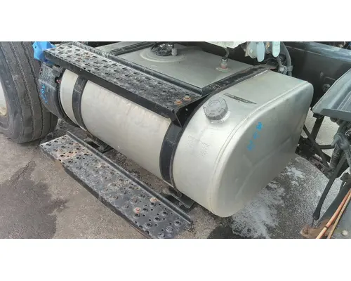 INTERNATIONAL 4400 FUEL TANK