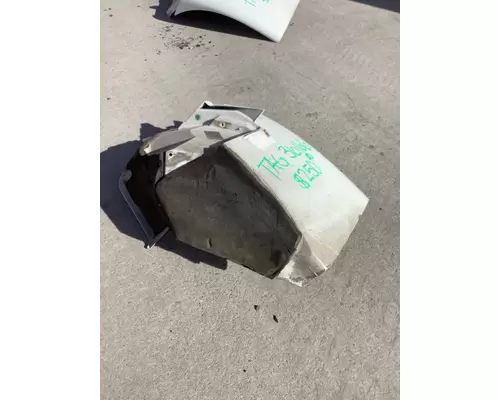 INTERNATIONAL 4400 Fender Extension
