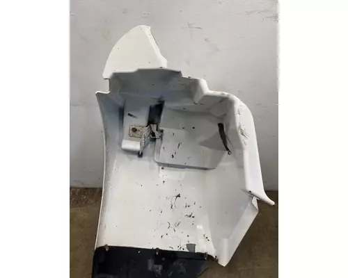 INTERNATIONAL 4400 Fender Extension