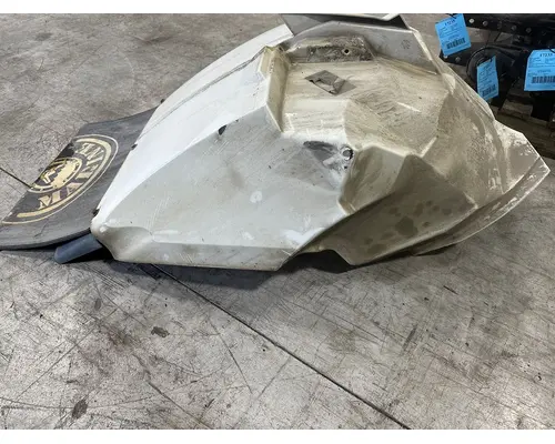 INTERNATIONAL 4400 Fender Extension
