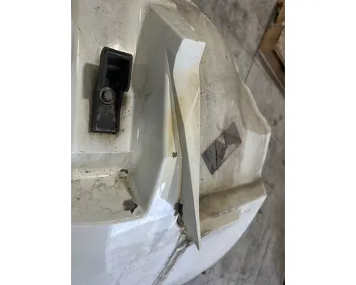 INTERNATIONAL 4400 Fender Extension
