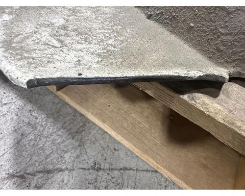 INTERNATIONAL 4400 Fender Extension