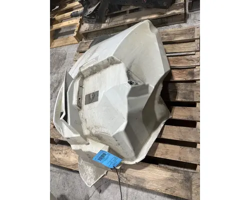 INTERNATIONAL 4400 Fender Extension
