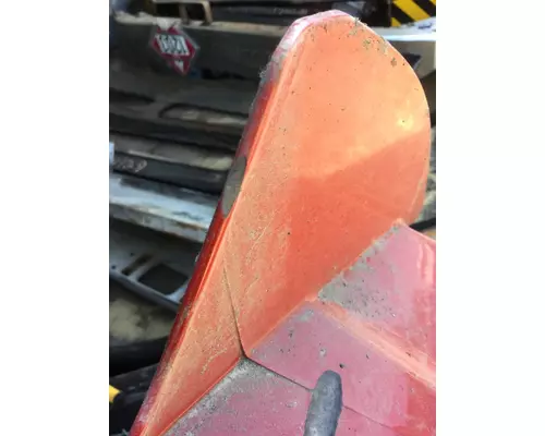 INTERNATIONAL 4400 Fender Extension