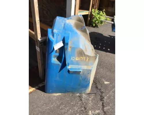 INTERNATIONAL 4400 Fender Extension