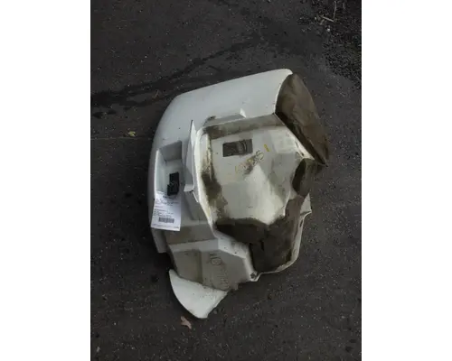 INTERNATIONAL 4400 Fender Extension