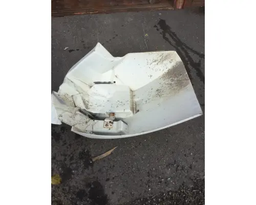 INTERNATIONAL 4400 Fender Extension