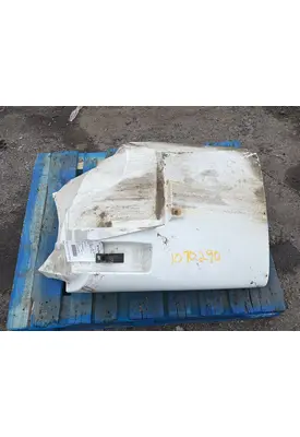 INTERNATIONAL 4400 Fender Extension