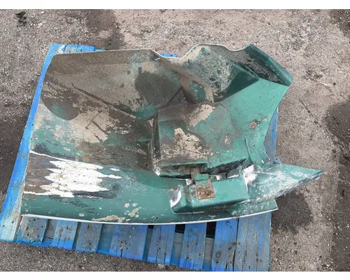 INTERNATIONAL 4400 Fender Extension