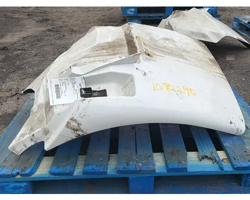 INTERNATIONAL 4400 Fender Extension