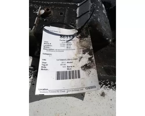 INTERNATIONAL 4400 Fender Extension