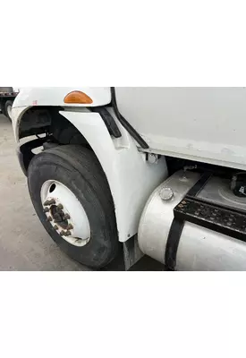 INTERNATIONAL 4400 Fender Extension