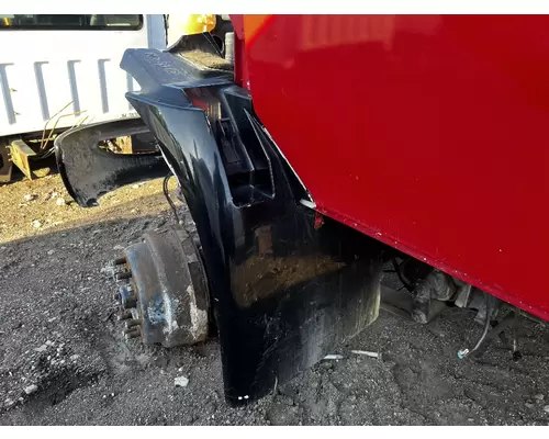 INTERNATIONAL 4400 Fender Extension