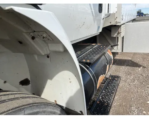 INTERNATIONAL 4400 Fender Extension