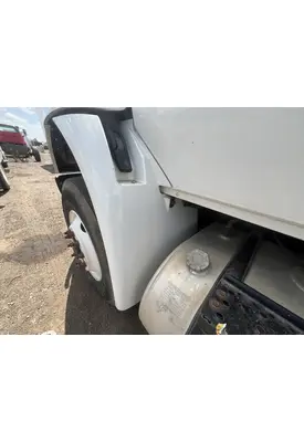 INTERNATIONAL 4400 Fender Extension