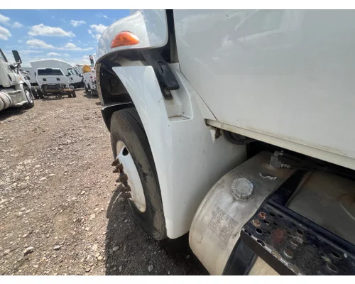 INTERNATIONAL 4400 Fender Extension