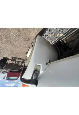 INTERNATIONAL 4400 Fender Extension