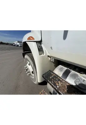 INTERNATIONAL 4400 Fender Extension