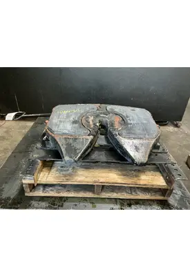 INTERNATIONAL 4400 Fifth Wheel