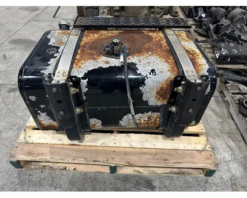 INTERNATIONAL 4400 Fuel Tank