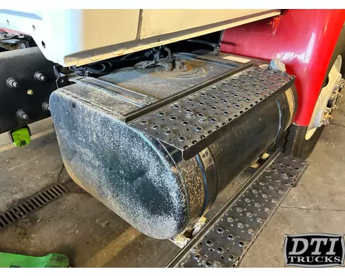 INTERNATIONAL 4400 Fuel Tank