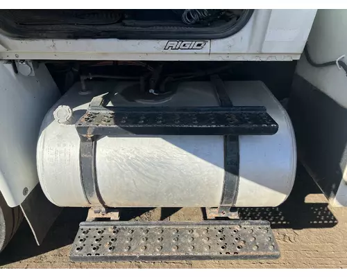 INTERNATIONAL 4400 Fuel Tank