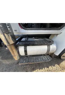 INTERNATIONAL 4400 Fuel Tank
