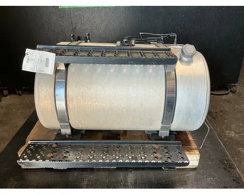 INTERNATIONAL 4400 Fuel Tank