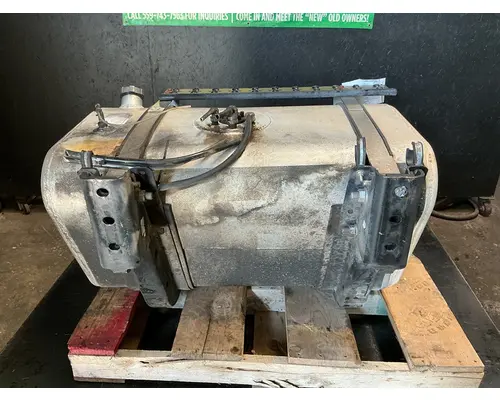 INTERNATIONAL 4400 Fuel Tank