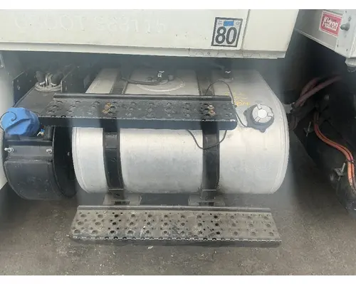 INTERNATIONAL 4400 Fuel Tank