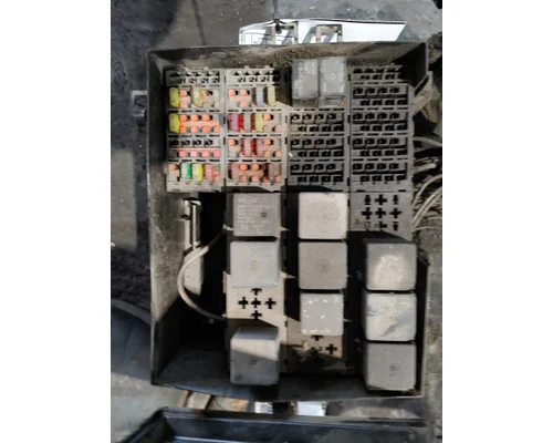 INTERNATIONAL 4400 Fuse Box