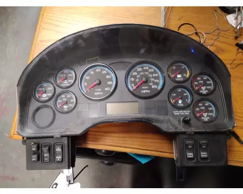 INTERNATIONAL 4400 GAUGE CLUSTER