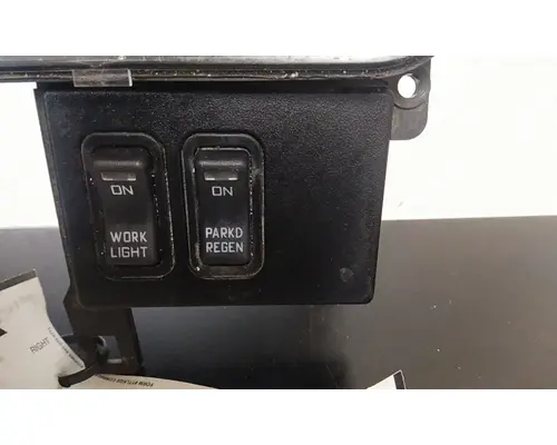 INTERNATIONAL 4400 GAUGE CLUSTER