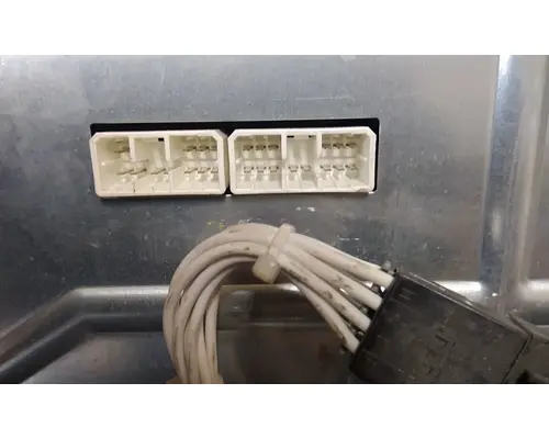 INTERNATIONAL 4400 GAUGE CLUSTER