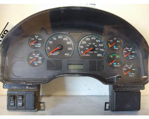 INTERNATIONAL 4400 GAUGE CLUSTER