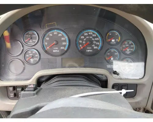 INTERNATIONAL 4400 GAUGE CLUSTER