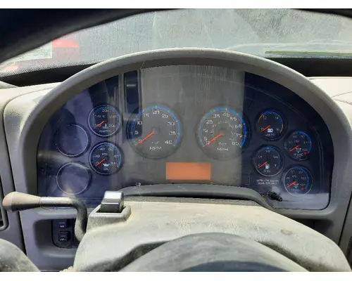 INTERNATIONAL 4400 GAUGE CLUSTER