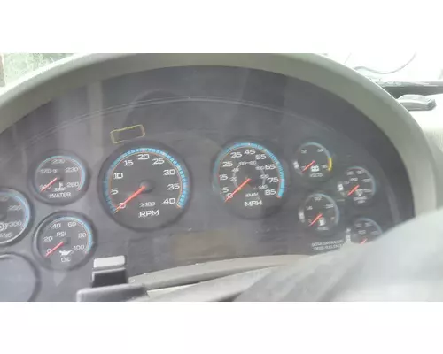 INTERNATIONAL 4400 GAUGE CLUSTER