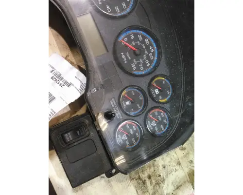INTERNATIONAL 4400 GAUGE CLUSTER