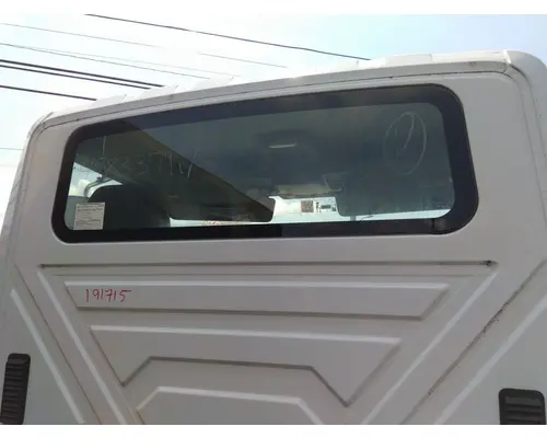 INTERNATIONAL 4400 GLASS, BACK