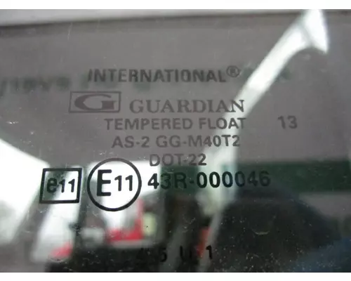 INTERNATIONAL 4400 GLASS, DOOR, FRONT