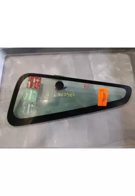 INTERNATIONAL 4400 GLASS, DOOR VENT, FRONT