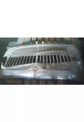 INTERNATIONAL 4400 GRILLE