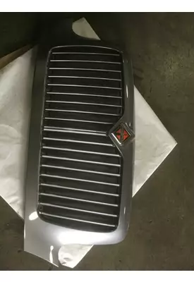 INTERNATIONAL 4400 GRILLE