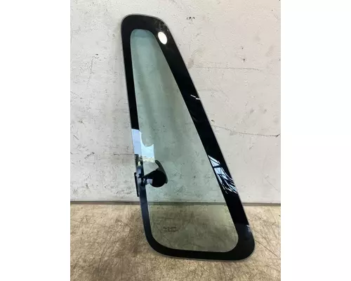 INTERNATIONAL 4400 Glass