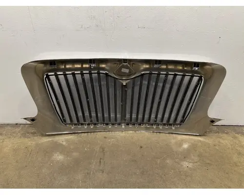 INTERNATIONAL 4400 Grille