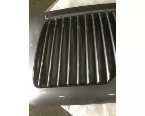 INTERNATIONAL 4400 Grille