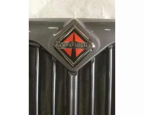 INTERNATIONAL 4400 Grille