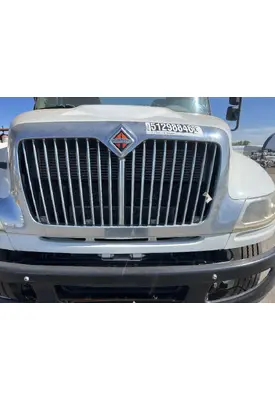INTERNATIONAL 4400 Grille